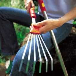 Wolf Garten Small Fan Rake (LD-M) 11.5 cm, Lightweight Small Garden Rake for Easy Handling 1
