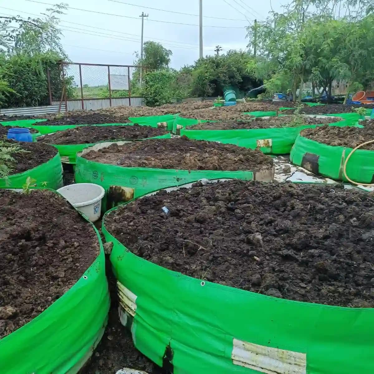 Greeno Biotech Round Vermi Compost Bed, 450 GSM, Durable, & Self Standing, Ideal For Farms, Gardens And Organic Waste Management - Image 2