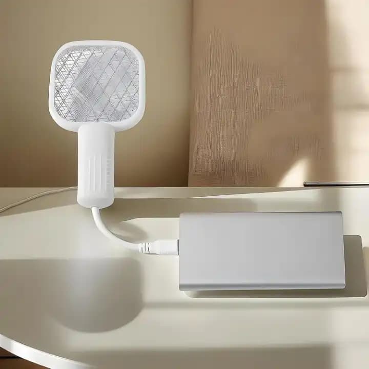Rechargeable Electric Mosquito Swatter Racket with Built In UV Light Trap And USB Charging, 2 In 1 Insect Killer For Home and Outdoor Use - Image 4
