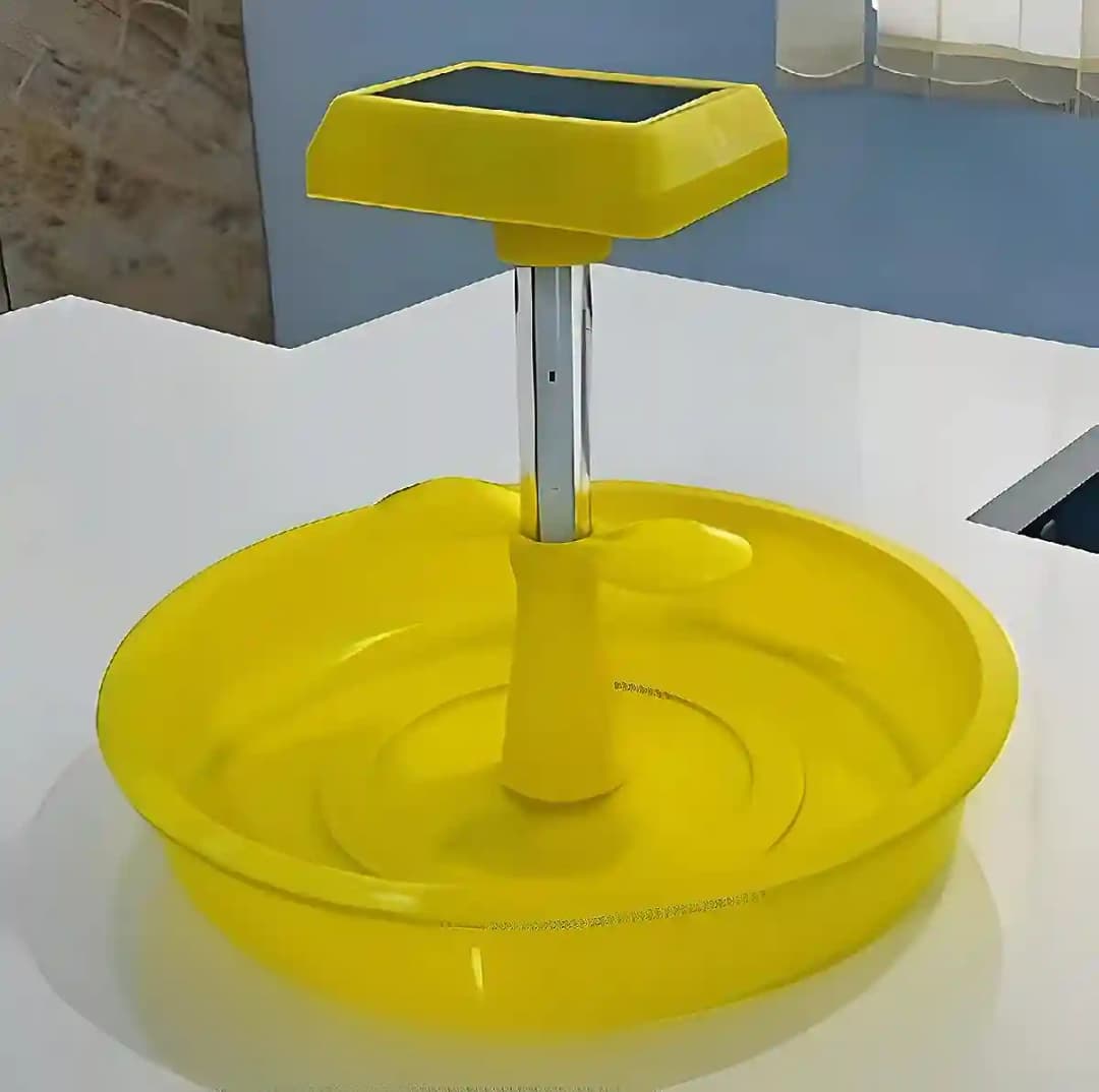 सिद्धि मिनी चार्जेबल कीट लाइट ट्रैप, गार्डन लाइट ट्रैप, सौर कीट नाशक, कीड़ों के लिए यूवी लाइट ट्रैप, पूरी तरह से स्वचालित - Image 2