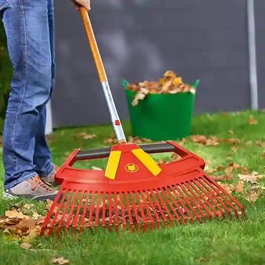 Wolf Garten 4 In 1 Leaf Rake, Garden Leaf Rake and Roof, Quick Clean Up of Lawn and Yard - Image 3