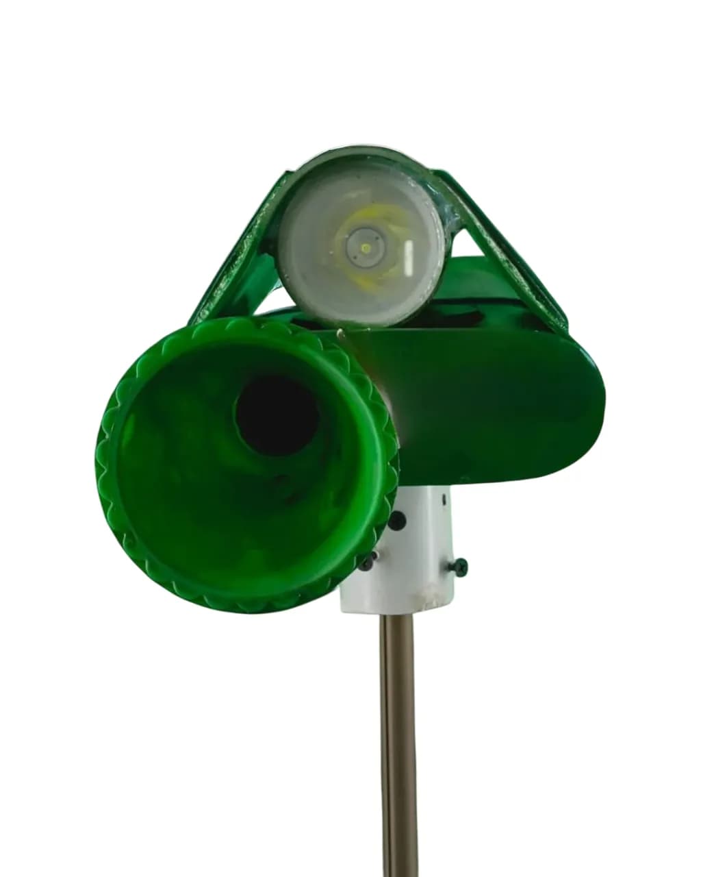 GreenVayu Basic Mr. Gogo Ultrasonic Farm Animal Repellent Device, 5V Solar Panel, Lithium-Ion Battery, 360 Degree Rotation - Image 3