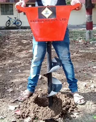 Exosolar Battery Operated Earth Auger, Lithium Ion Battery, Perfect For Farmers, Gardeners, And Landscapers. - Image 4