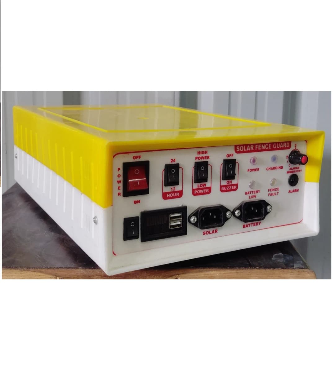 Urja 15 KV Digital Solar Fence Energizer Of Dual Power Mode, Includes A USB Socket For Mobile Charging, Keeps Wild Animals Away From Farms - Image 3