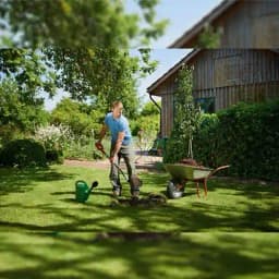 वोल्फ गार्टेन स्पेड (एएसपी-डी), मिट्टी खोदने और उठाने के लिए, हल्का, लंबा डी-हैंडल वाला बागवानी फावड़ा 3