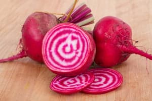 Urja Beetroot Candy Cane Root Vegetable Seeds, Bright Red Skin With Red And White Striped Flesh - Image 2