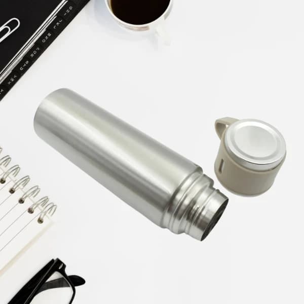 Stainless Steel Vacuum Flask Set with 3 Steel Cups Travel Friendly - 500ml - Image 6